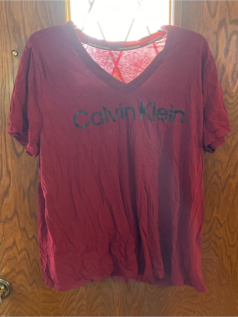 Calvin Klein Burgundy V‑Neck Logo Tee